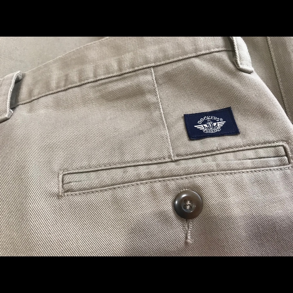 🌱🌱NWOT Men’s DOCKERS Cotton Pleated Pants, size 38/32